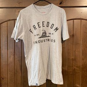 Freedom Industries L Gray T-shirt